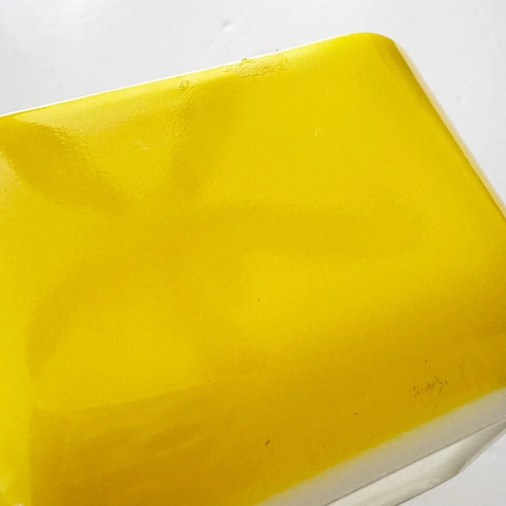 PYREX Bright Yellow 501 B 1 1/2 Cup Refrigerator Dish with Glass Lid Vintage